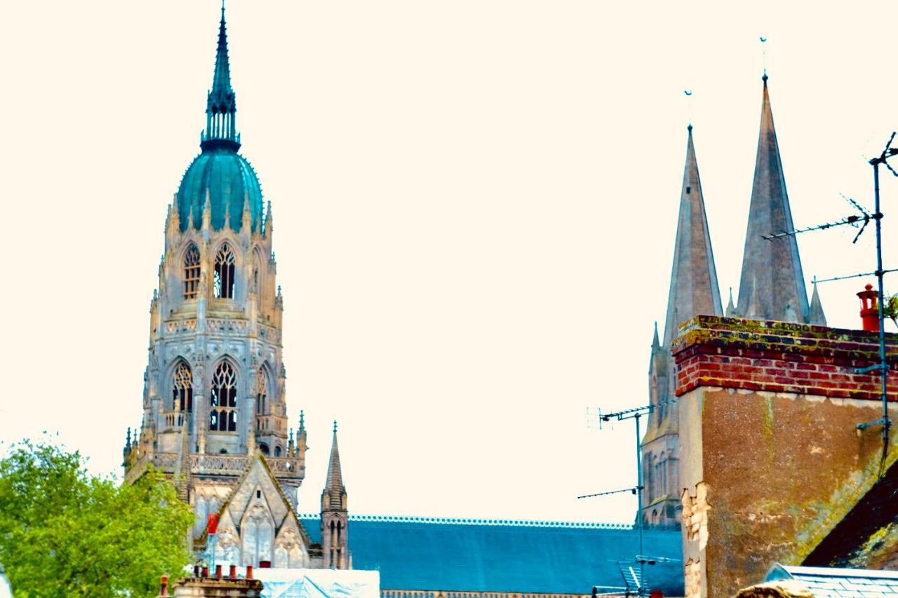 City Affaire : Bayeux Omaha Buitenkant foto